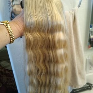 Blond, Wavy Wig